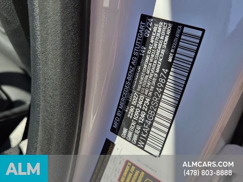 Used 2025 Mercedes-Benz C 300 Sedan image 19