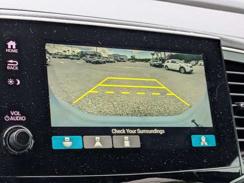 Used 2022 Honda Pilot Sport image 20