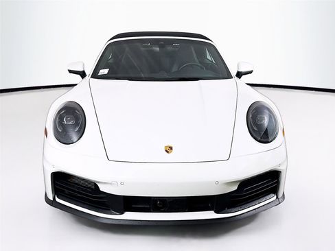 Used 2025 Porsche 911 Carrera image 18