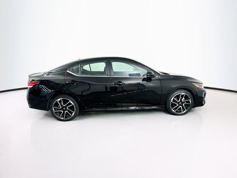Used 2025 Nissan Sentra SR FWD image 10