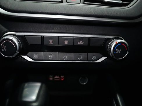 Used 2021 Nissan Altima 2.5 SV image 12