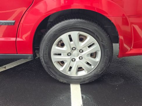 Used 2015 Dodge Grand Caravan American Value Package image 9