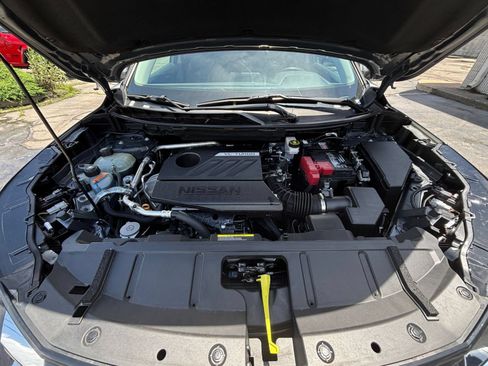 Used 2025 Nissan Rogue SV FWD image 34
