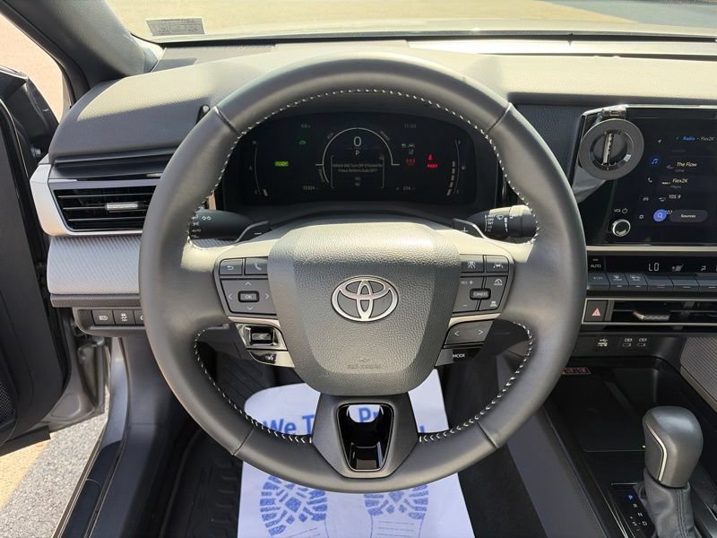 Used 2025 Toyota Camry SE w/ Convenience Package AWD/4WD image 22