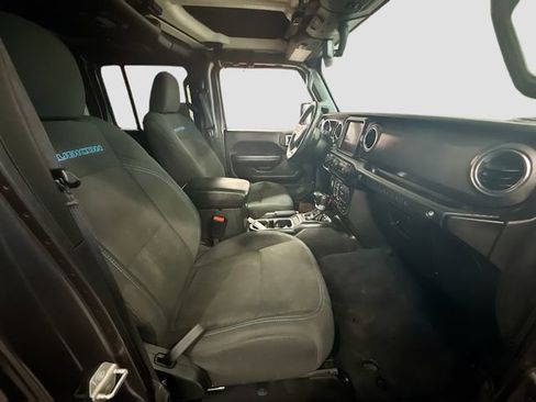 Used 2022 Jeep Wrangler Unlimited Rubicon 4xe w/ Cold Weather Group image 28