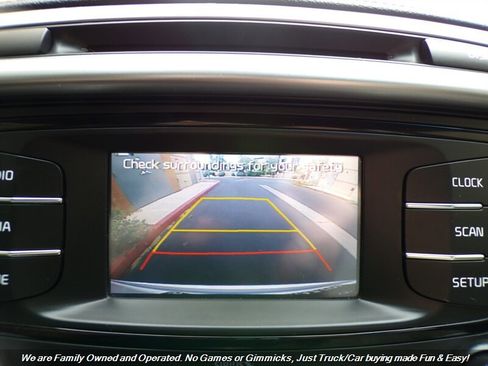 Used 2016 Kia Sorento LX image 37