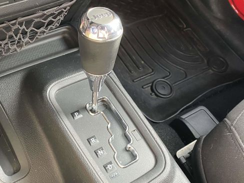 Used 2015 Jeep Wrangler Sport w/ Quick Order Package 24S image 18