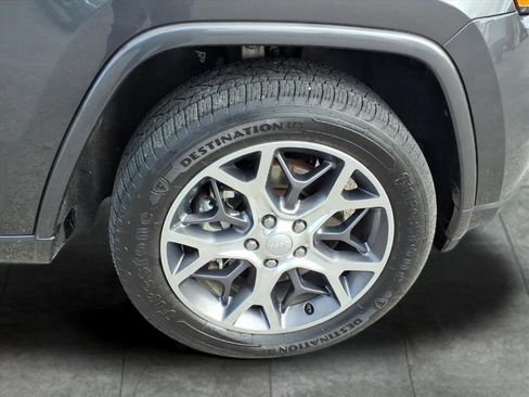 Used 2021 Jeep Grand Cherokee Overland image 9