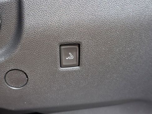 New 2026 Chevrolet Traverse RS AWD/4WD image 51