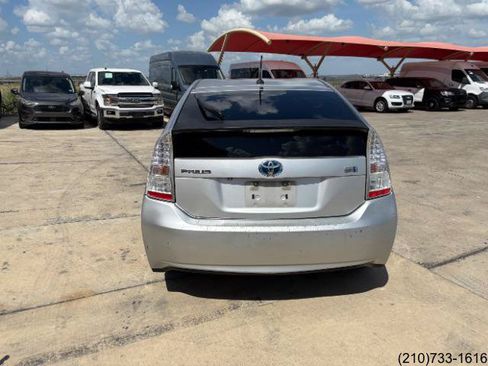 Used 2011 Toyota Prius Four w/ Navigation Pkg FWD image 6