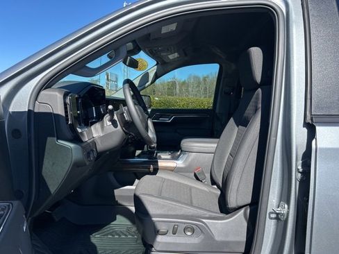 Used 2026 Chevrolet Silverado 1500 LT Trail Boss w/ Convenience Package II image 14