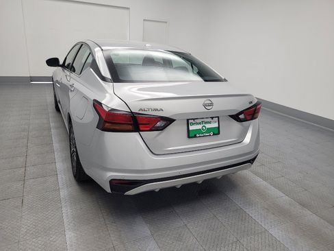 Used 2023 Nissan Altima 2.5 SV image 6