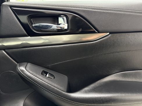 Used 2020 Nissan Maxima 3.5 SL w/ Floor Mat Group FWD image 46