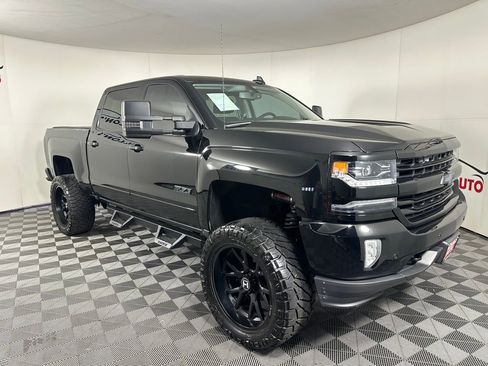 Used 2018 Chevrolet Silverado 1500 LTZ Z71 w/ LTZ Plus Package AWD/4WD image 9
