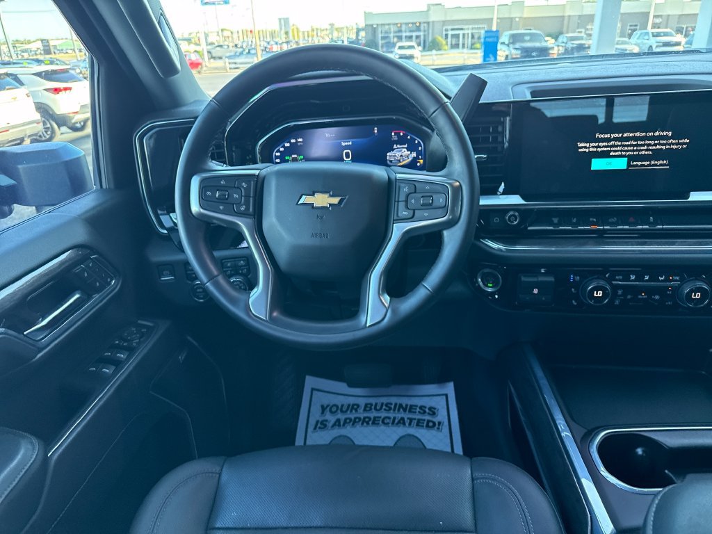 Used 2024 Chevrolet Silverado 2500 LTZ w/ LTZ Convenience Package AWD/4WD image 17