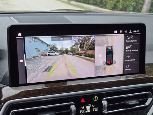 Used 2024 BMW X4 xDrive30i image 31