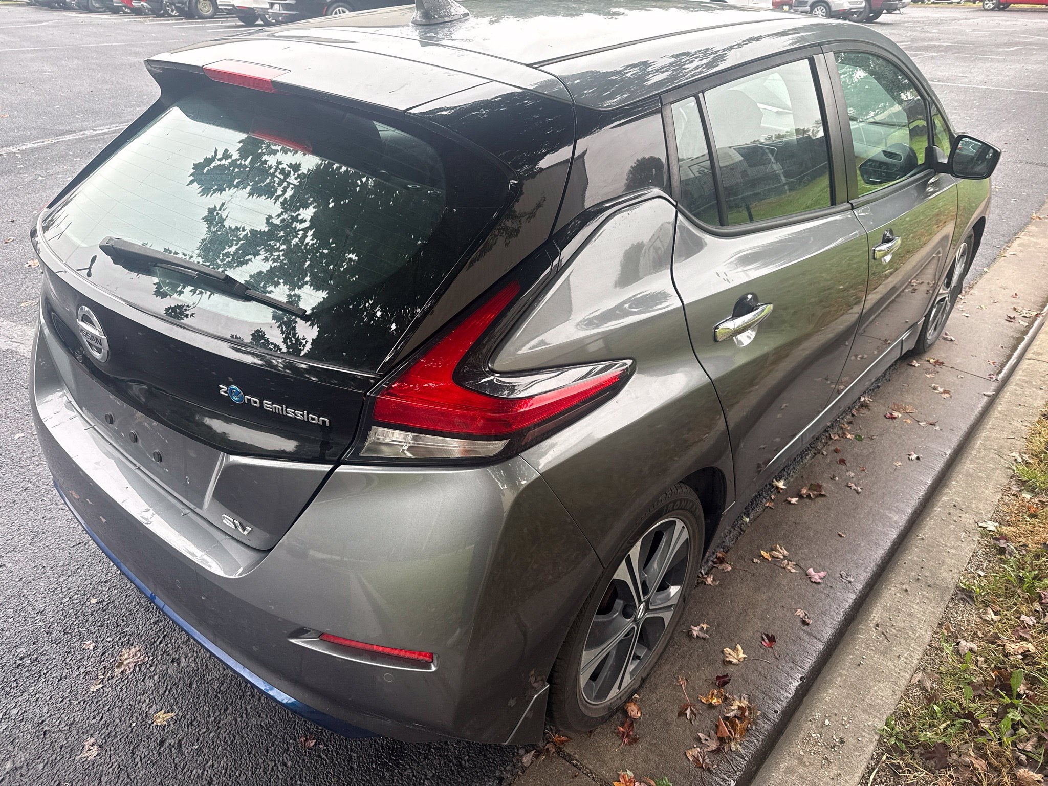 Used 2020 Nissan Leaf SV FWD image 5