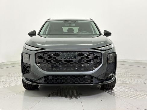 New 2026 Audi Q3 quattro 2.0T w/ Driver Assistance Package AWD/4WD image 6