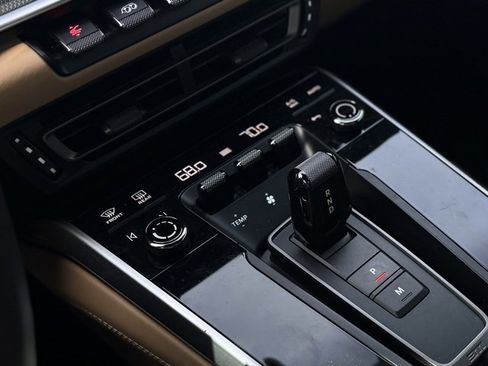 Certified 2022 Porsche 911 Turbo image 20