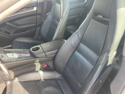 Used 2011 Porsche Panamera image 6