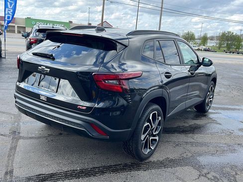 Used 2024 Chevrolet Trax RS w/ Sunroof Package image 5