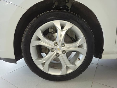 Used 2016 Chevrolet Cruze Premier FWD image 12