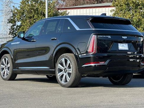 New 2025 Cadillac Escalade IQ Luxury 2 image 5