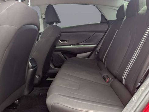 Used 2022 Hyundai Elantra SEL w/ Cargo Package FWD image 12