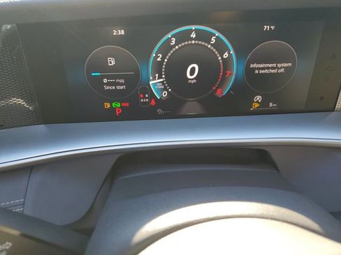 New 2026 Volkswagen Tiguan SE R-Line FWD image 25