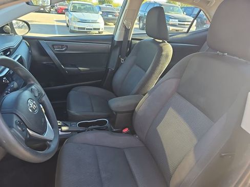 Used 2019 Toyota Corolla LE image 14