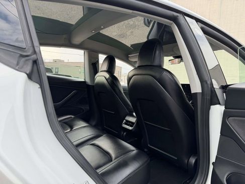 Used 2021 Tesla Model 3 Long Range image 14