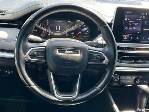 Used 2022 Jeep Compass Latitude w/ Convenience Group AWD/4WD image 16