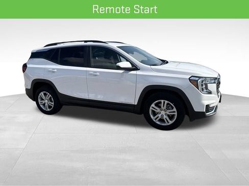 Used 2024 GMC Terrain SLE w/ Driver Convenience Package AWD/4WD image 12