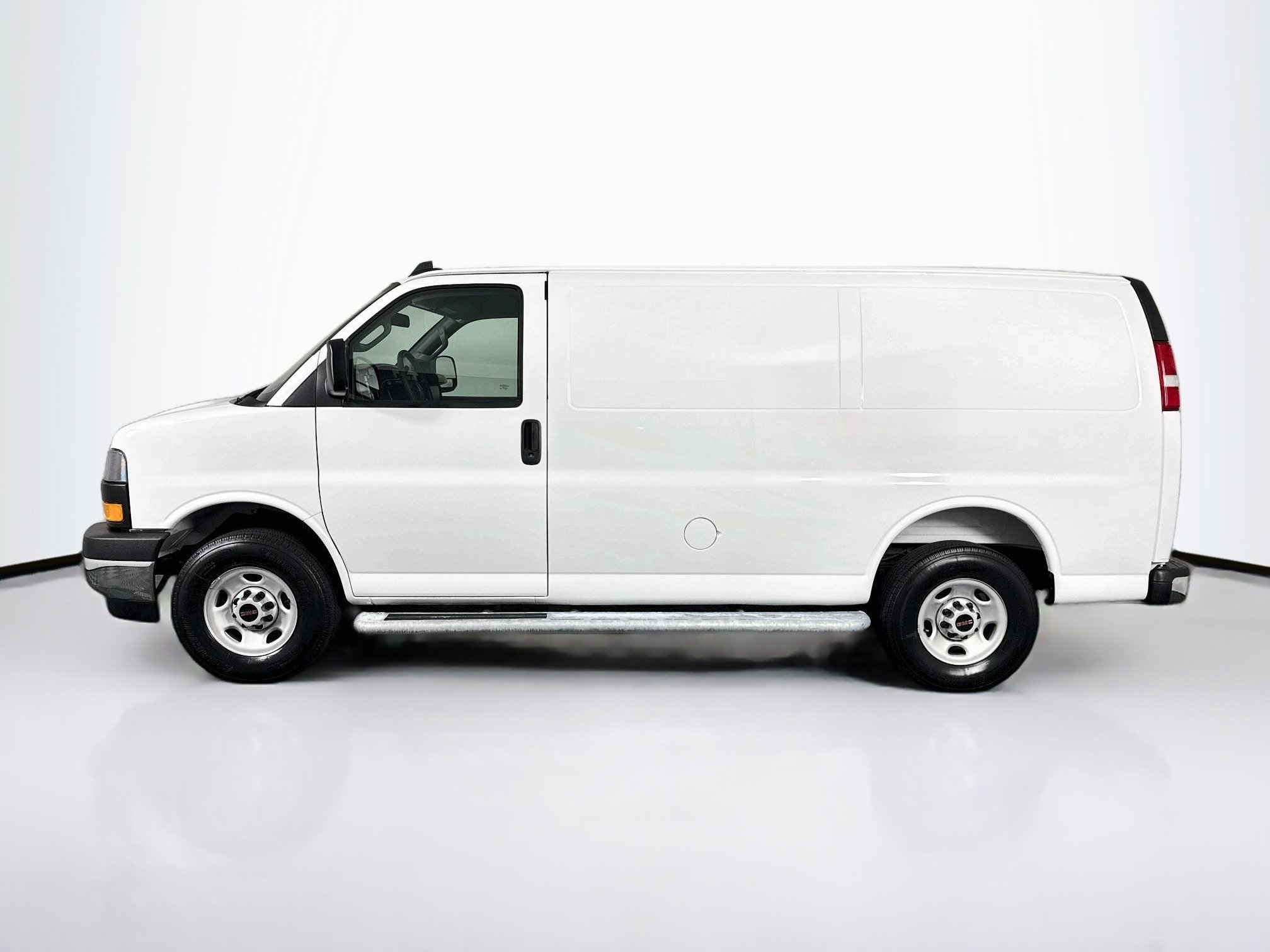 Used 2025 GMC Savana 2500 w/ Driver Convenience Package RWD image 11