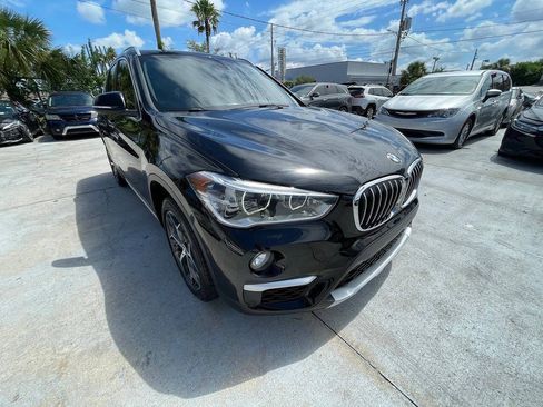 Used 2018 BMW X1 xDrive28i w/ Premium Package AWD/4WD image 4