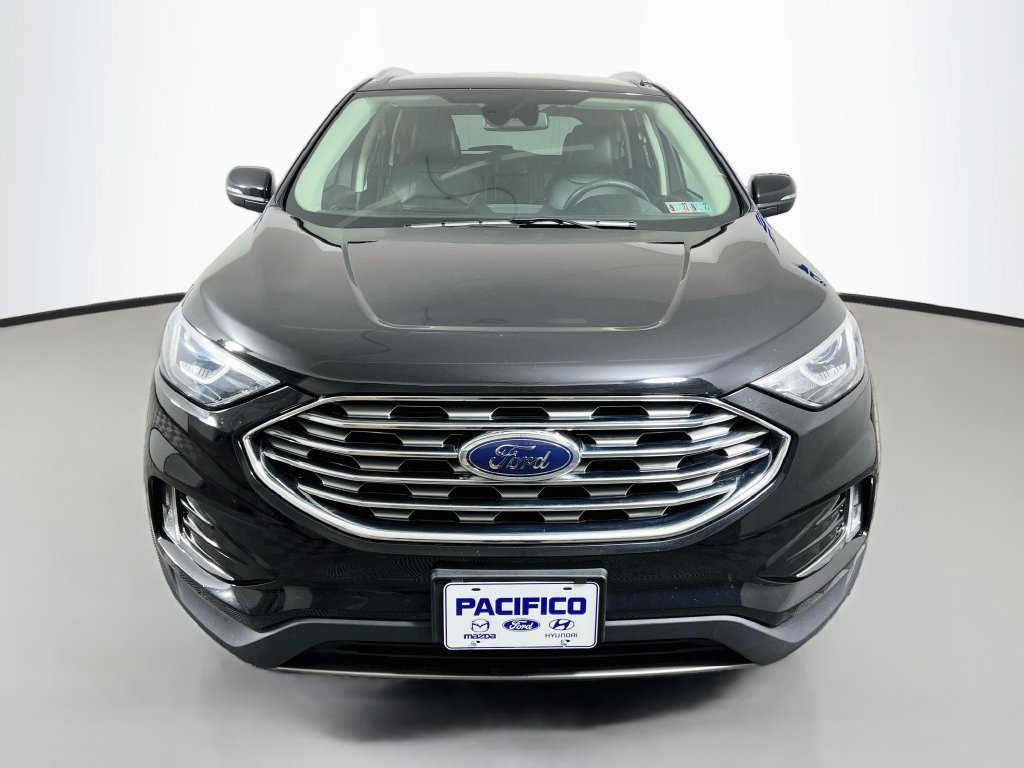 Certified 2020 Ford Edge SEL w/ Convenience Package AWD/4WD image 2