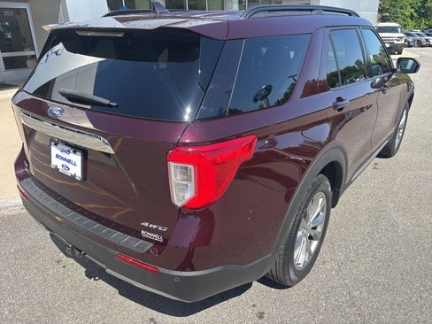 Used 2023 Ford Explorer XLT w/ Equipment Group 202A AWD/4WD image 3