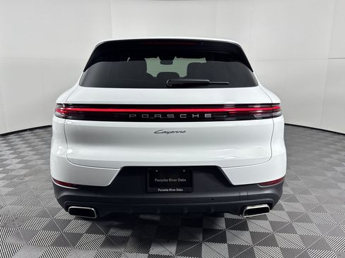 Certified 2026 Porsche Cayenne AWD/4WD image 10