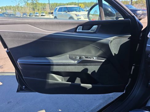 Used 2022 Kia K5 GT-Line image 28