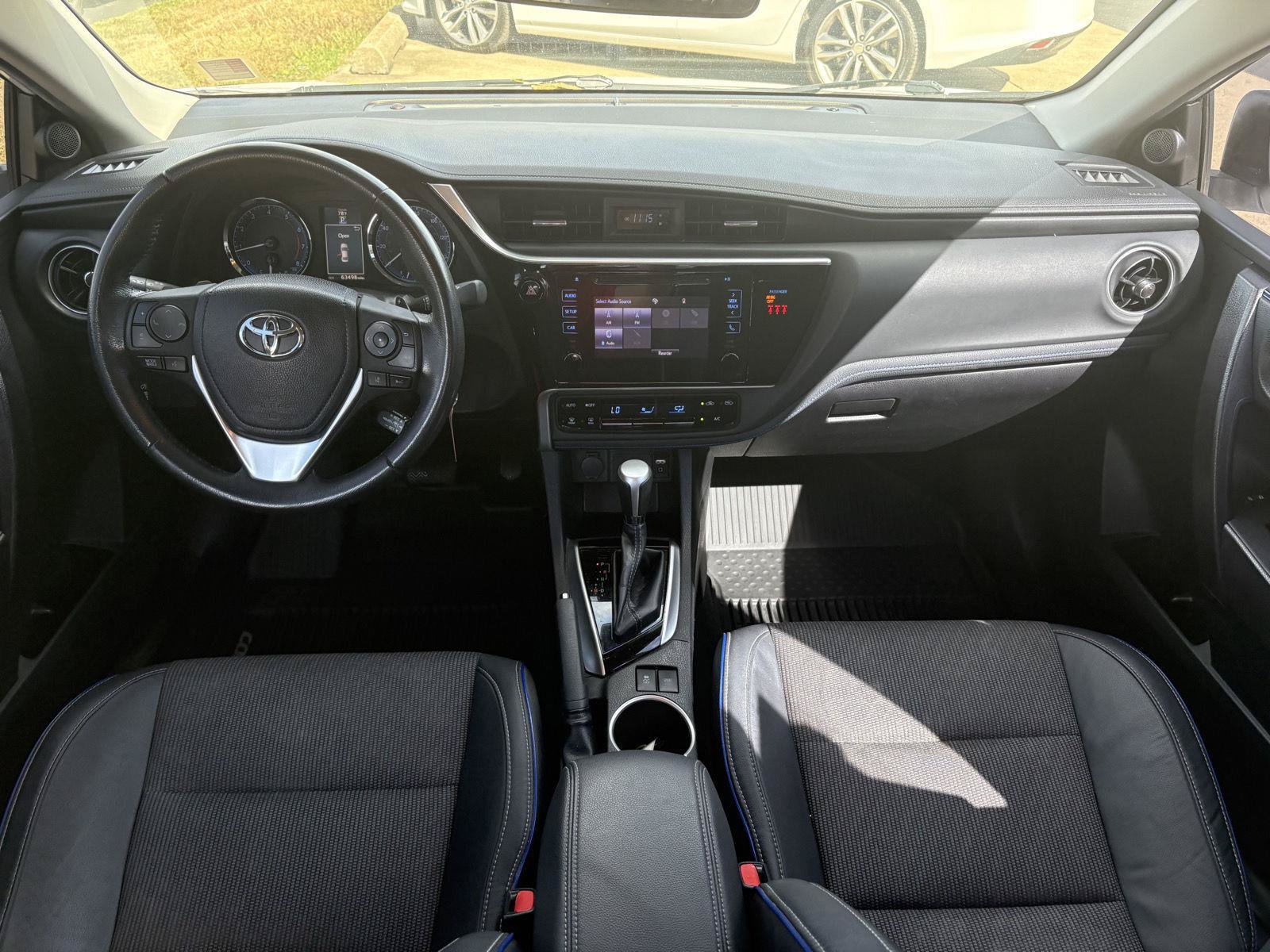 Used 2019 Toyota Corolla SE FWD image 11