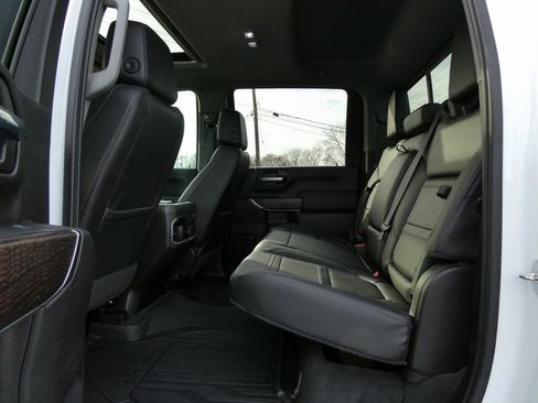 Used 2023 GMC Sierra 3500 Denali w/ Denali Ultimate Package AWD/4WD image 20