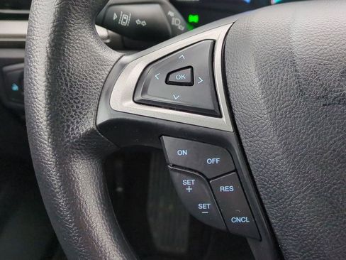 Used 2020 Ford Fusion SE image 23