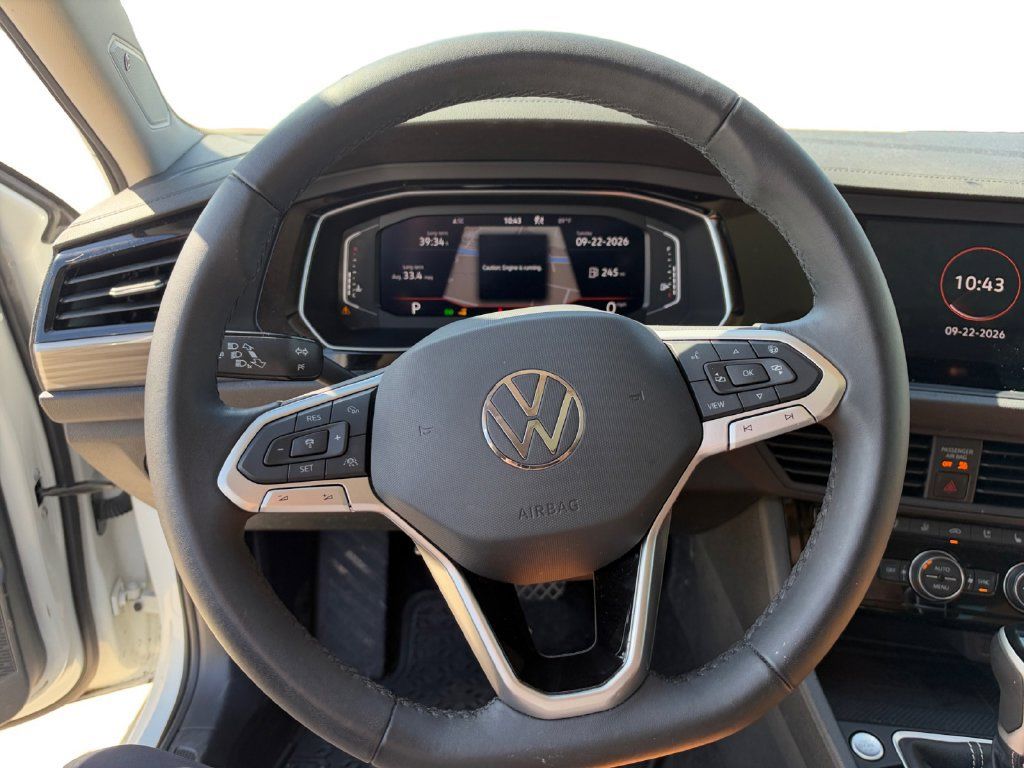 Used 2024 Volkswagen Jetta SEL FWD image 13