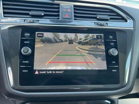 Used 2019 Volkswagen Tiguan SEL Premium AWD/4WD image 19