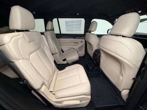New 2026 Jeep Grand Cherokee L Limited AWD/4WD image 10