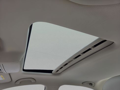 Used 2017 Volkswagen Jetta SE image 13