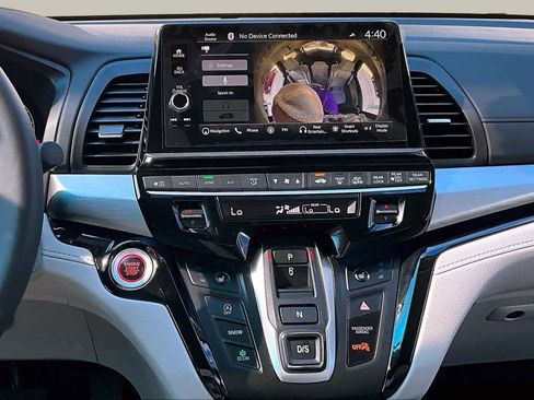 Used 2026 Honda Odyssey Touring image 7