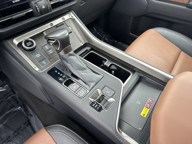 Certified 2024 Lexus GX 550 w/ Cold Area Package AWD/4WD image 21