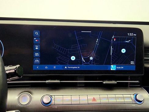 Used 2024 Hyundai Kona Limited FWD image 20