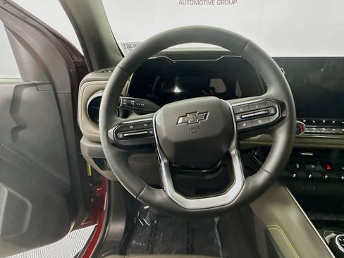 Used 2024 Chevrolet Colorado ZR2 w/ ZR2 Convenience Package III AWD/4WD image 12